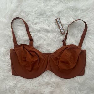 Skims Smoothing Intimates Strapless Bra Bronze Size 40DDDD